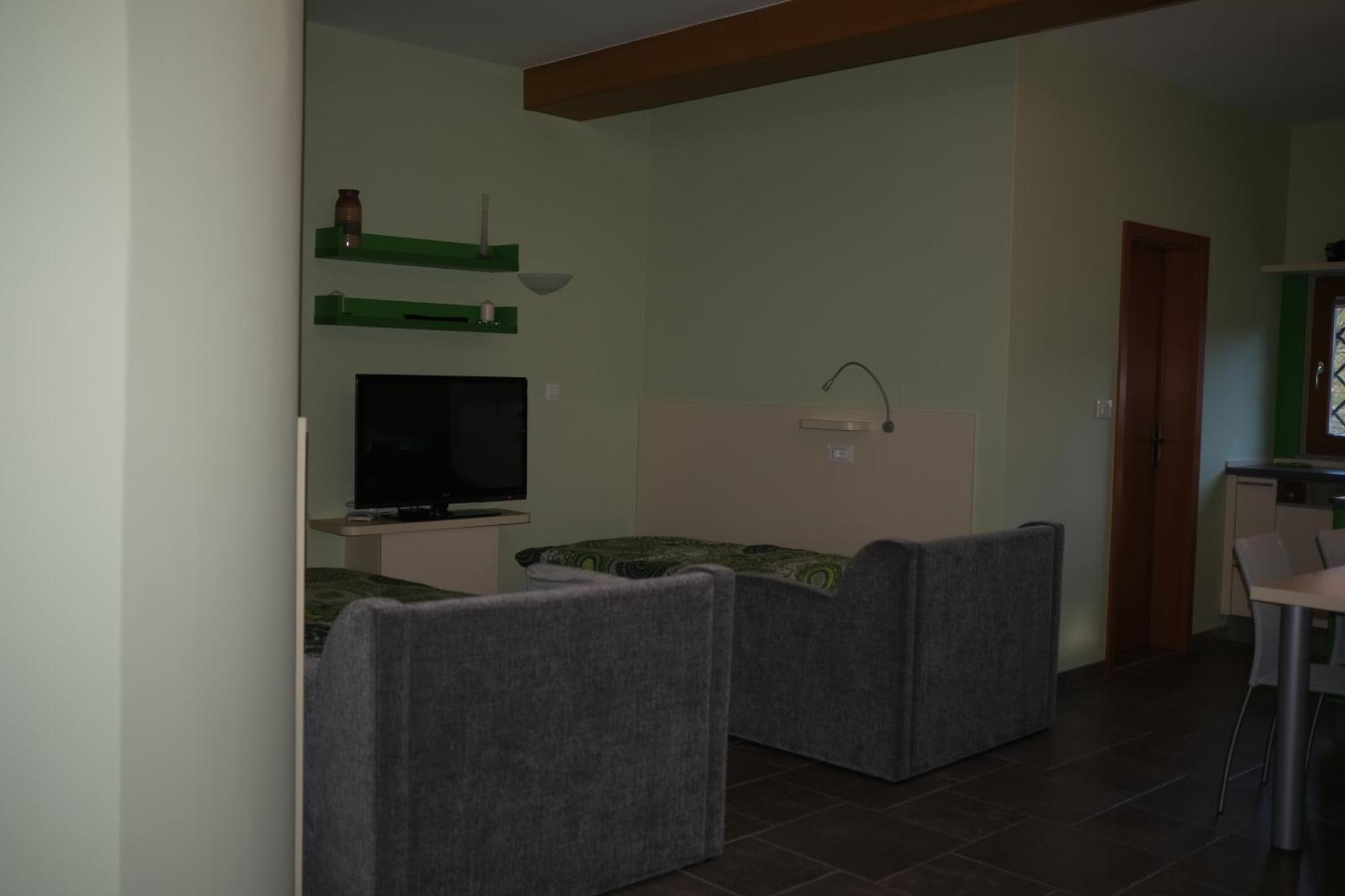 Apartamento Pocitniska Hisa Pri Kustrcu Grahovo ob Baci Exterior foto